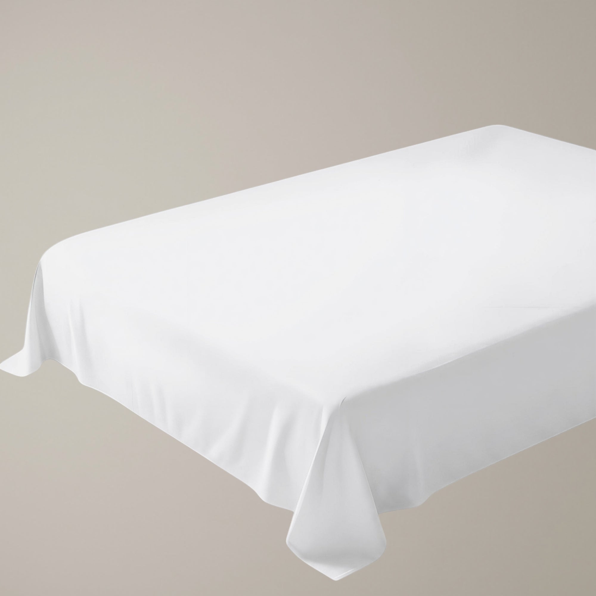 Finole Bettlaken in White, Bettwäsche auf dem Bett aus ägyptischer Baumwolle Perkal / Egyptian cotton Perkal bed sheet #Farbe_White